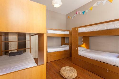 Bed & Breakfast Being Porto Hostel