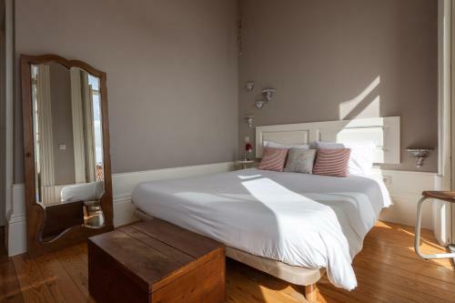 Bed & Breakfast Being Porto Hostel