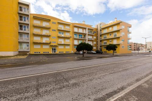Peniche Beach Apartment Bay