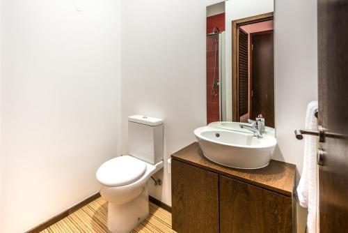 Hostal Lounge Inn Guest House