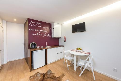 Hostal Lounge Inn Guest House