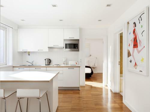 Hello Lisbon Bairro Alto Apartments