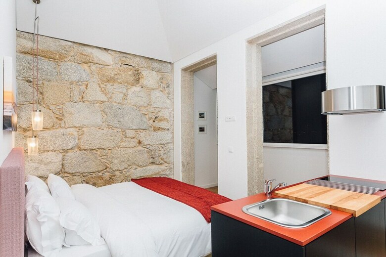Hostal La Maison Pinheiro Guest House