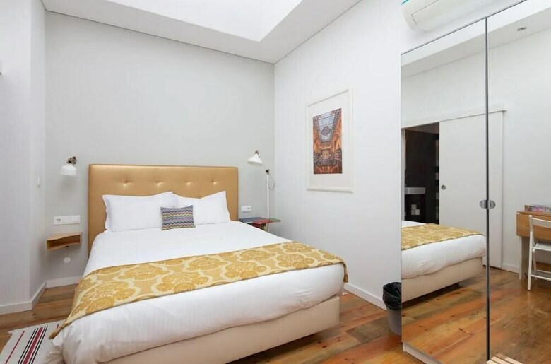 Hostal La Maison Pinheiro Guest House