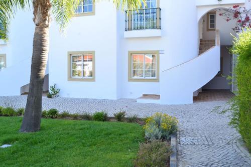 Ocean Club Apartment