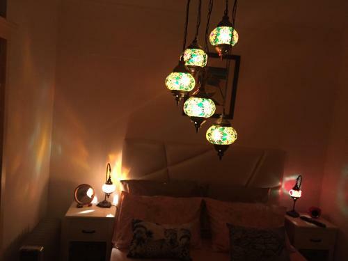 Hostal Zenit Guest House