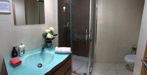 Hostal Zenit Guest House