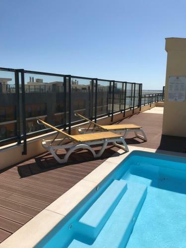 Hostal Zenit Guest House