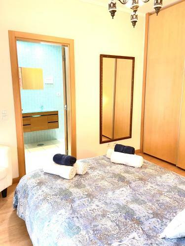 Hostal Zenit Guest House