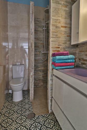 Hostal Zenit Guest House