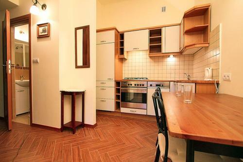 Capital Apartments - Old Town