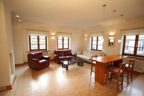 Capital Apartments - Old Town