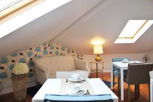 Hostal The Sky Lofts Lisbon - Guesthouse