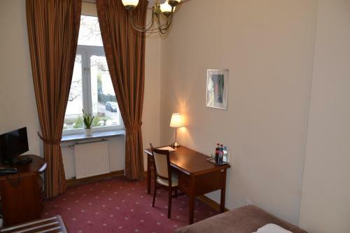 Hotel ?azienkowski