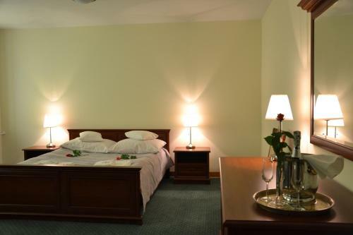 Hotel ?azienkowski