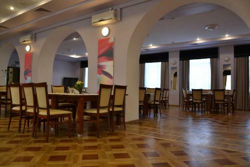 Hotel ?azienkowski