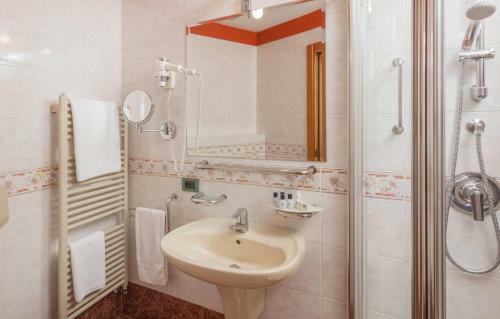 Hotel Garda - Tonellihotels