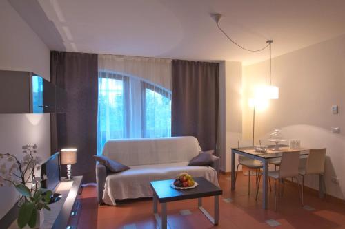 Residencia Aparthotel Lacroma