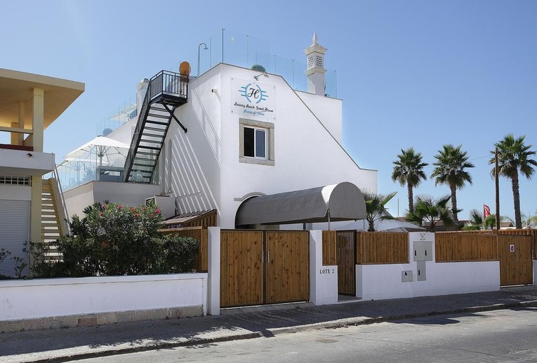 Hostal Luxury Beach Guest House