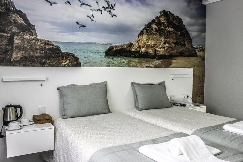 Hostal Luxury Beach Guest House