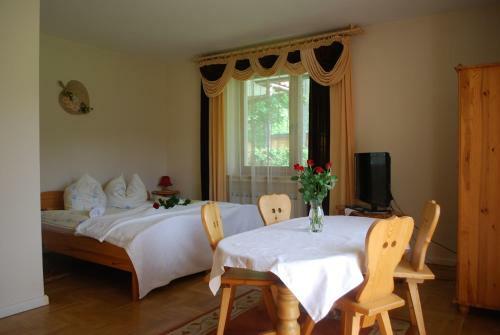 Hostal Bia?y Dworek