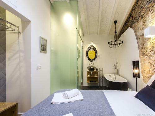 Carmo Chiado Deluxe Apartment