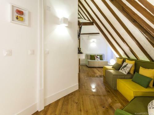 Carmo Chiado Deluxe Apartment