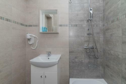 Hostal Sopot Host