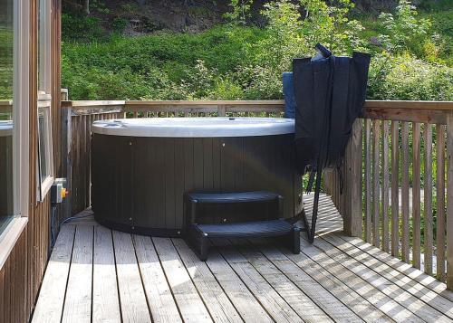 Penvale Lake Lodges