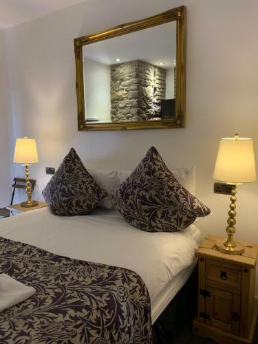 Hostal Royal Mile Sir Hume Residency