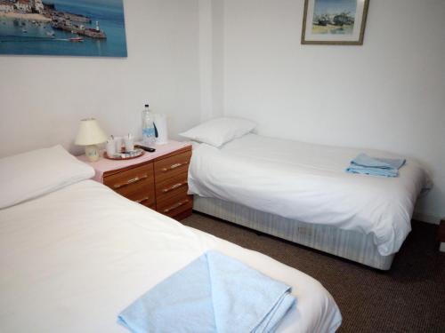 Hostal Poldhu Guest House