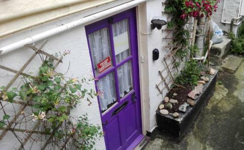 Hostal Poldhu Guest House