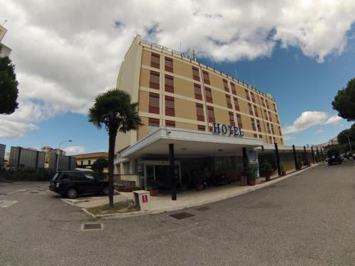 Hotel Benny