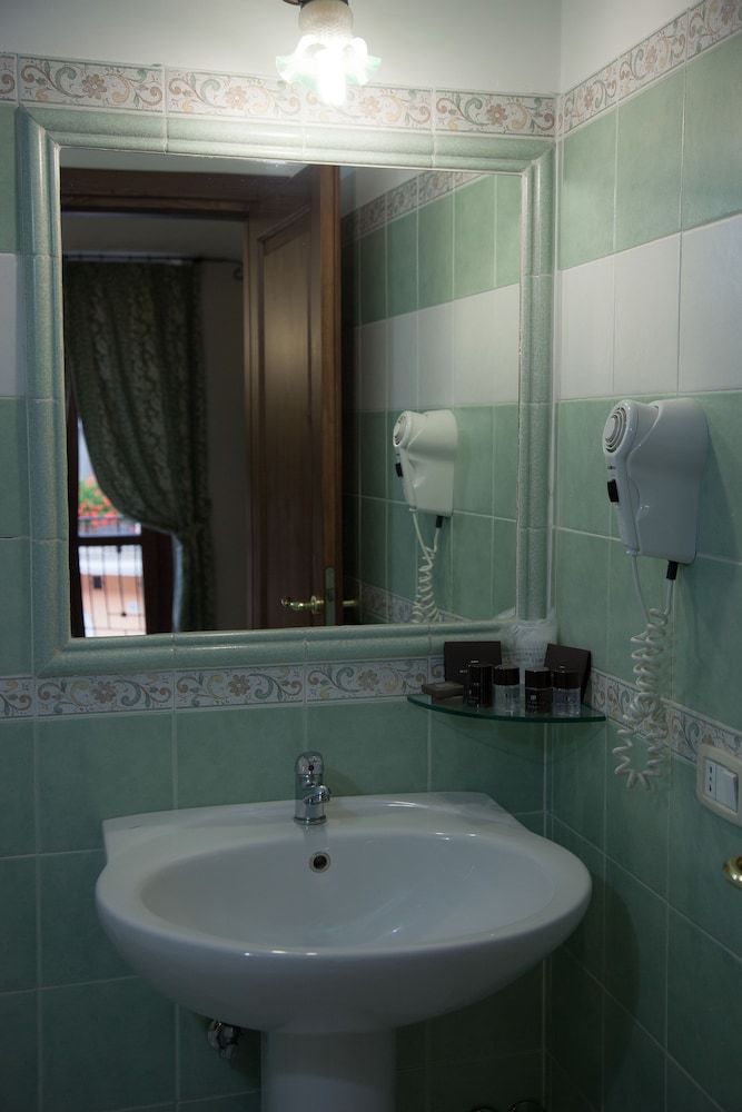 Hotel Il Tiglio Bed And Breakfast