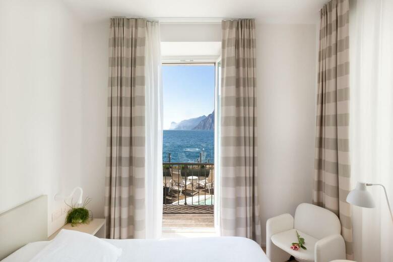 Hotel Lago Di Garda
