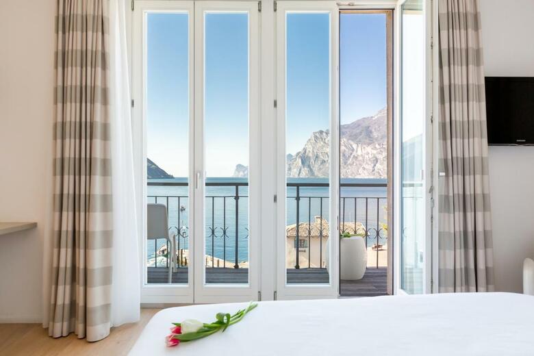 Hotel Lago Di Garda