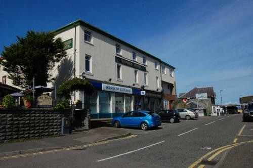 Marine Hotel