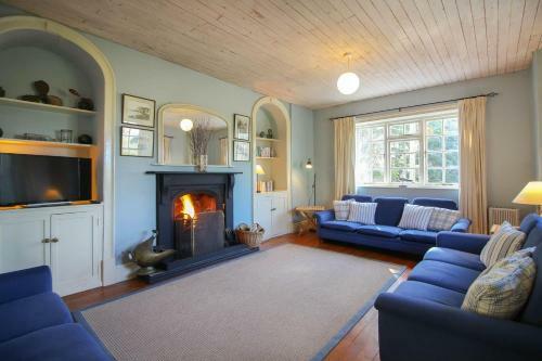 Corner Cottage