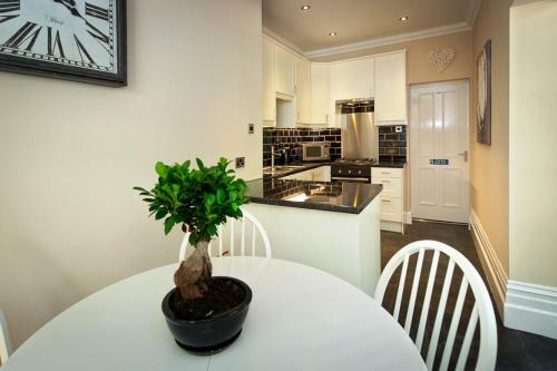 Hotel Lennox Lea Studios And Apartments