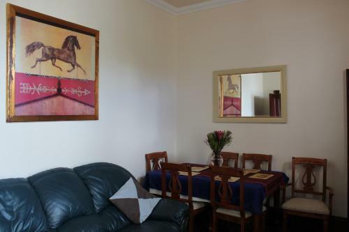 Townhouse Apartments
