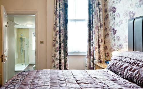 Hostal Bronte Guest House