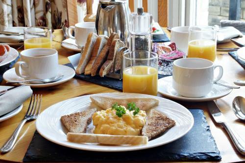 Hostal Bronte Guest House