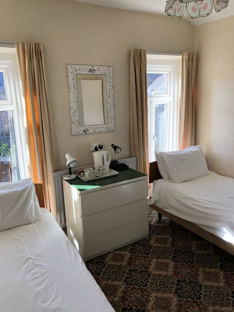 Hostal Anchorage Guest House