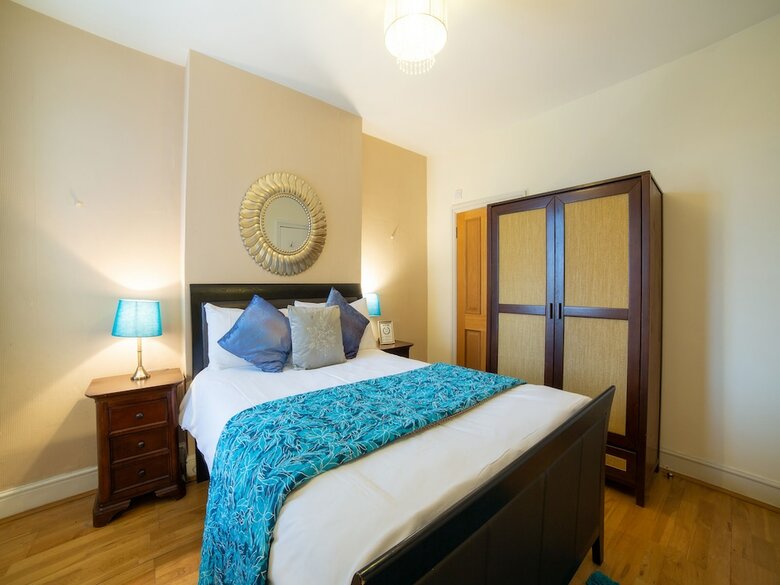 Hostal Lina Guest House