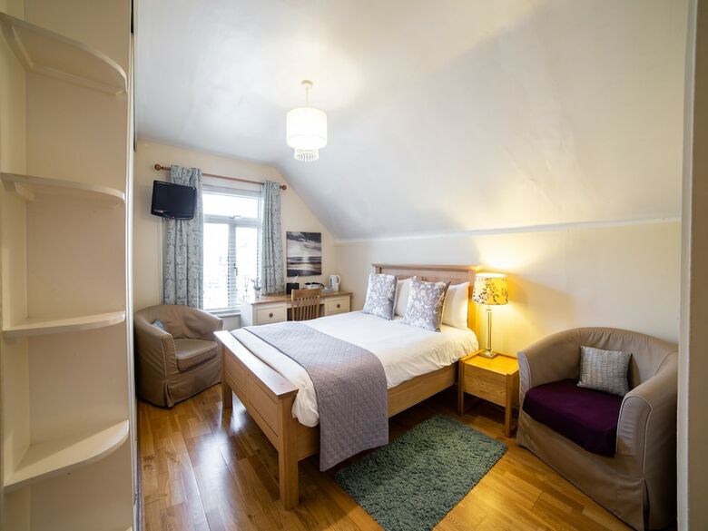 Hostal Lina Guest House