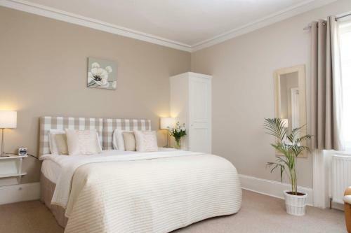 Hostal The Cheltenham Townhouse & Apartments