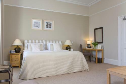 Hostal The Cheltenham Townhouse & Apartments