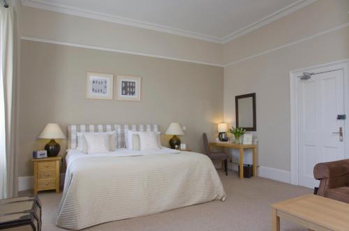 Hostal The Cheltenham Townhouse & Apartments