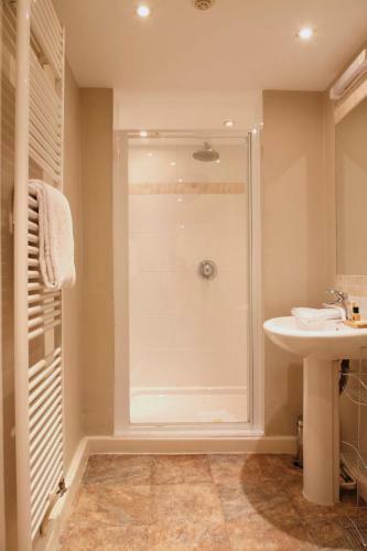 Hostal The Cheltenham Townhouse & Apartments