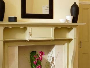 Hostal The Cheltenham Townhouse & Apartments